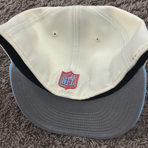New Era Beige and Light Blue Cap - Picture 3 of 3
